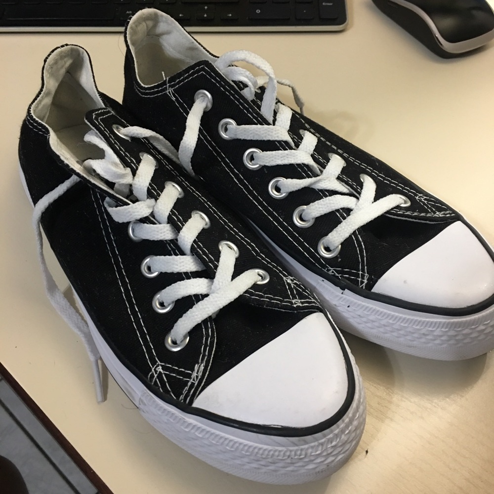 Convers shoes size 8.5